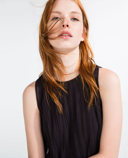 PLEATED DRESS WITH SLITS